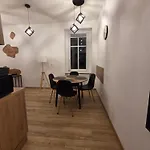 Popiel Apartment